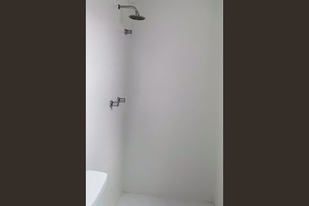 Apartamento à venda com 190m², 4 quartos e 2 vagas Apartamento à venda com 190m², 4 quartos e 2 vagasBanheiro da Suíte 1