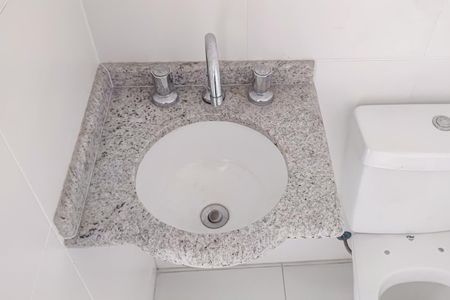 Apartamento à venda com 190m², 4 quartos e 2 vagas Apartamento à venda com 190m², 4 quartos e 2 vagasBanheiro da Suíte 2