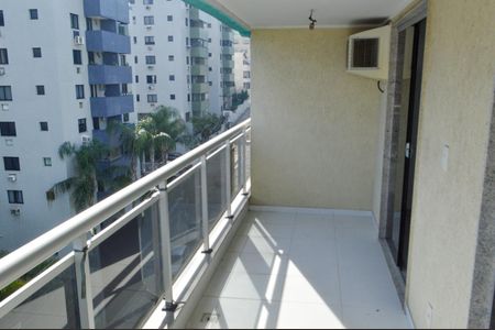 Apartamento à venda com 190m², 4 quartos e 2 vagas Apartamento à venda com 190m², 4 quartos e 2 vagasVaranda da Sala