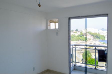 Apartamento à venda com 190m², 4 quartos e 2 vagas Apartamento à venda com 190m², 4 quartos e 2 vagasQuarto 1