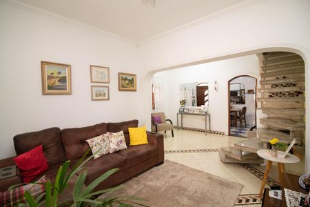 Casa para alugar com 232m², 3 quartos e 2 vagas Casa para alugar com 232m², 3 quartos e 2 vagasSala 2