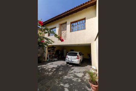 Casa à venda com 100m², 2 quartos e 4 vagasGaragem