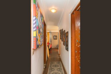 Casa à venda com 100m², 2 quartos e 4 vagasCorredor