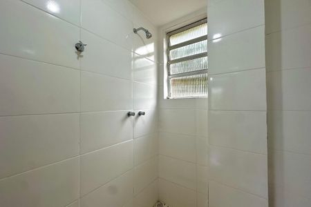 Apartamento à venda com 60m², 2 quartos e 1 vaga Apartamento à venda com 60m², 2 quartos e 1 vagaBanheiro