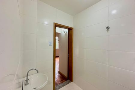 Apartamento à venda com 60m², 2 quartos e 1 vaga Apartamento à venda com 60m², 2 quartos e 1 vagaBanheiro