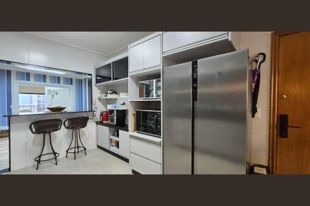 Apartamento para alugar com 198m², 3 quartos e 2 vagas Apartamento para alugar com 198m², 3 quartos e 2 vagasCozinha