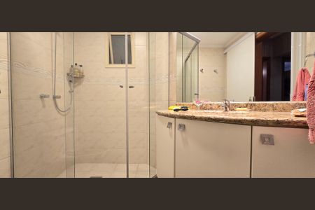 Apartamento para alugar com 198m², 3 quartos e 2 vagas Apartamento para alugar com 198m², 3 quartos e 2 vagasBanheiro