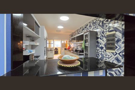 Apartamento para alugar com 198m², 3 quartos e 2 vagas Apartamento para alugar com 198m², 3 quartos e 2 vagasCozinha