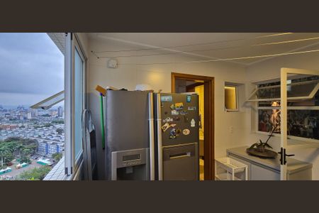 Apartamento para alugar com 198m², 3 quartos e 2 vagas Apartamento para alugar com 198m², 3 quartos e 2 vagasÁrea de Serviço