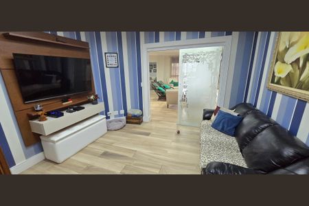 Apartamento para alugar com 198m², 3 quartos e 2 vagas Apartamento para alugar com 198m², 3 quartos e 2 vagasSala de TV