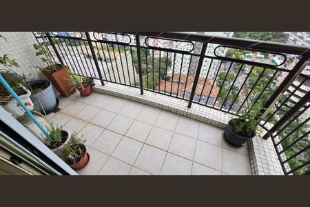 Apartamento para alugar com 198m², 3 quartos e 2 vagas Apartamento para alugar com 198m², 3 quartos e 2 vagasVaranda da Suíte