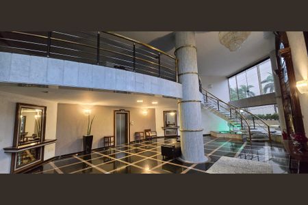 Apartamento para alugar com 198m², 3 quartos e 2 vagas Apartamento para alugar com 198m², 3 quartos e 2 vagasHall de entrada