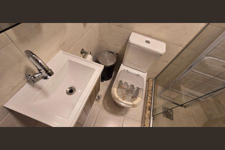 Apartamento para alugar com 198m², 3 quartos e 2 vagas Apartamento para alugar com 198m², 3 quartos e 2 vagasBanheiro de serviço