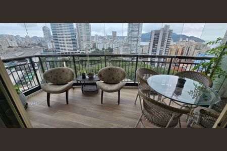 Apartamento para alugar com 198m², 3 quartos e 2 vagas Apartamento para alugar com 198m², 3 quartos e 2 vagasVaranda da Sala