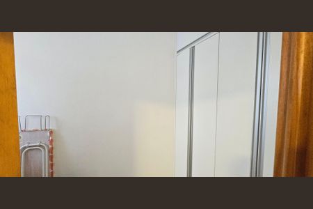 Apartamento para alugar com 198m², 3 quartos e 2 vagas Apartamento para alugar com 198m², 3 quartos e 2 vagasQuarto de Serviço