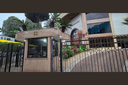 Apartamento para alugar com 198m², 3 quartos e 2 vagas Apartamento para alugar com 198m², 3 quartos e 2 vagasFachada