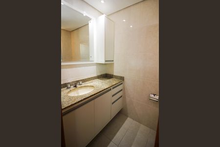 Apartamento à venda com 90m², 3 quartos e 1 vaga Apartamento à venda com 90m², 3 quartos e 1 vagaBanheiro da Suíte