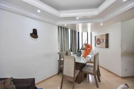 Apartamento à venda com 68m², 3 quartos e 1 vaga Apartamento à venda com 68m², 3 quartos e 1 vagaSala de Jantar