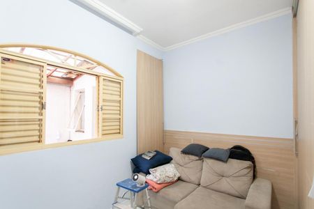 Casa à venda com 180m², 3 quartos e 2 vagas Casa à venda com 180m², 3 quartos e 2 vagasQuarto 1