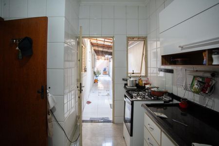 Casa à venda com 180m², 3 quartos e 2 vagas Casa à venda com 180m², 3 quartos e 2 vagasCozinha