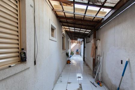 Casa à venda com 180m², 3 quartos e 2 vagas Casa à venda com 180m², 3 quartos e 2 vagasQuintal