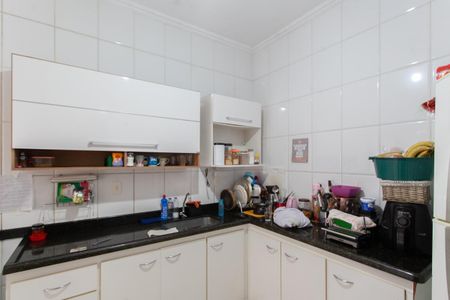 Casa à venda com 180m², 3 quartos e 2 vagas Casa à venda com 180m², 3 quartos e 2 vagasCozinha