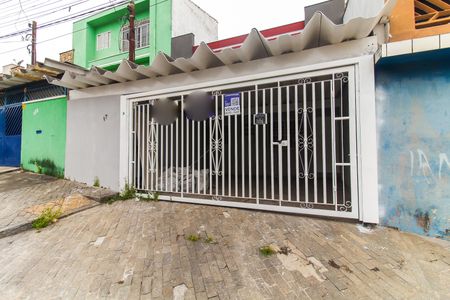 Casa à venda com 73m², 2 quartos e 2 vagas Casa à venda com 73m², 2 quartos e 2 vagasFachada e Placa