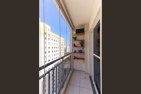Apartamento à venda com 27m², 1 quarto e sem vaga Apartamento à venda com 27m², 1 quarto e sem vagaVaranda