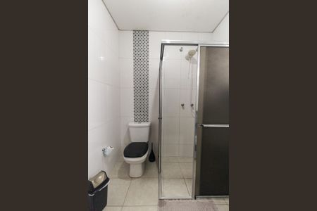 Casa à venda com 245m², 4 quartos e 3 vagas Casa à venda com 245m², 4 quartos e 3 vagasBanheiro da Suíte 2