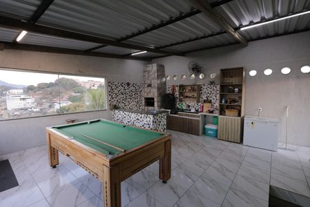 Casa à venda com 300m², 3 quartos e 1 vagaÁrea comum