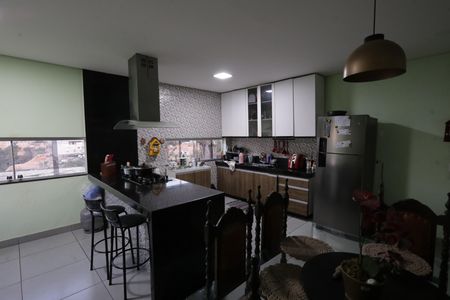 Casa à venda com 300m², 3 quartos e 1 vagaCozinha