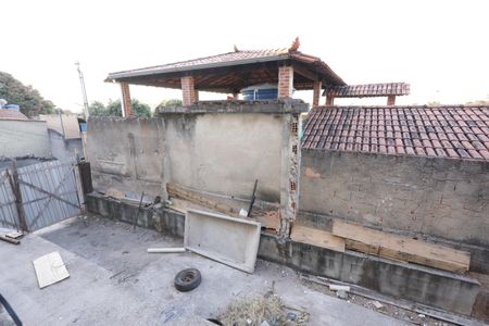 Casa à venda com 300m², 3 quartos e 1 vagaFachada