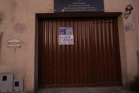 Casa à venda com 300m², 3 quartos e 1 vagaFachada