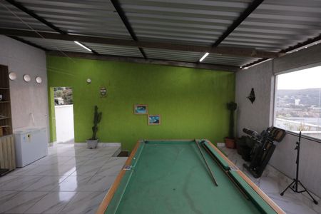 Casa à venda com 300m², 3 quartos e 1 vagaÁrea comum