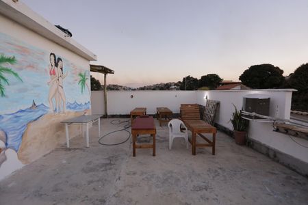 Casa à venda com 300m², 3 quartos e 1 vagaÁrea comum