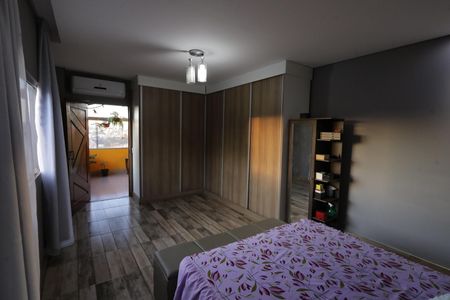 Casa à venda com 300m², 3 quartos e 1 vagaSuíte