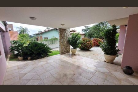 Casa de condomínio à venda com 487m², 6 quartos e 8 vagas