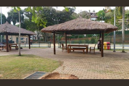 Casa de condomínio à venda com 487m², 6 quartos e 8 vagas