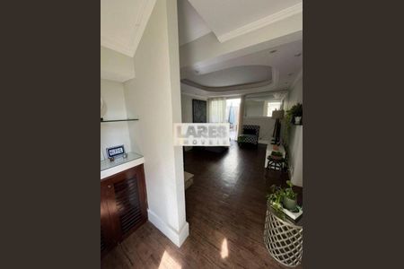 Casa à venda com 80m², 2 quartos e 1 vaga
