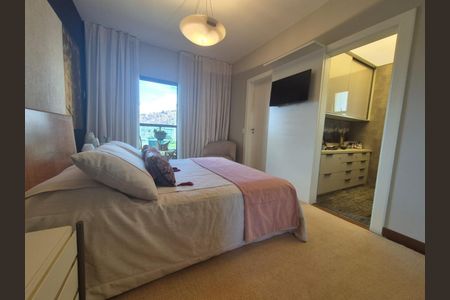 Apartamento à venda com 180m², 4 quartos e 3 vagas