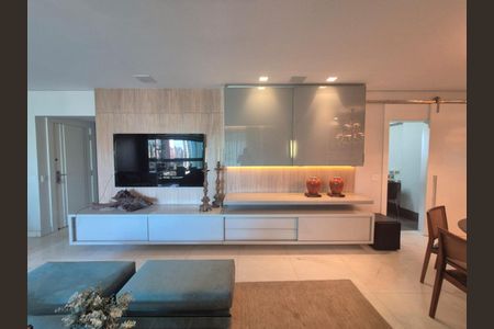 Apartamento à venda com 180m², 4 quartos e 3 vagas