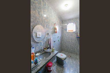 Casa à venda com 360m², 5 quartos e 4 vagas Casa à venda com 360m², 5 quartos e 4 vagasBanheiro 3