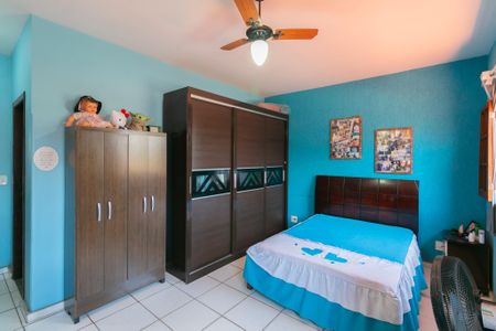 Casa à venda com 360m², 5 quartos e 4 vagas Casa à venda com 360m², 5 quartos e 4 vagasQuarto 1