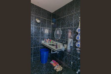 Casa à venda com 360m², 5 quartos e 4 vagas Casa à venda com 360m², 5 quartos e 4 vagasBanheiro