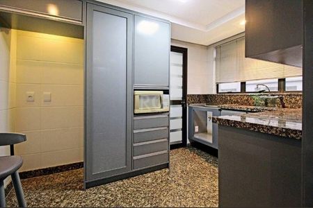 Apartamento à venda com 155m², 3 quartos e 2 vagas