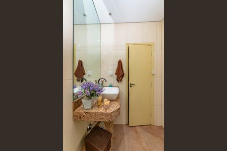 Casa à venda com 150m², 3 quartos e 3 vagasBanheiro Social