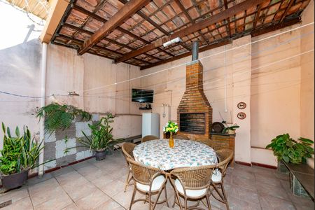 Casa à venda com 150m², 3 quartos e 3 vagasChurrasqueira