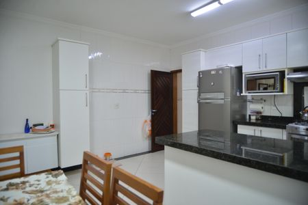 Casa à venda com 300m², 3 quartos e 4 vagasCozinha