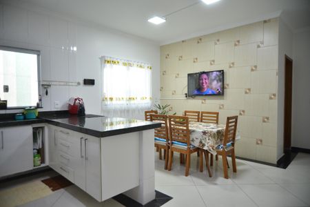 Casa à venda com 300m², 3 quartos e 4 vagasCozinha