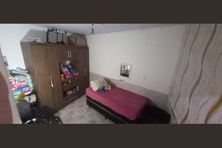 Quarto 2 de casa à venda com 2 quartos, 200m² em Ramos, Rio de Janeiro